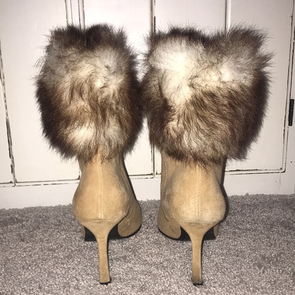 Fur cuff booties Stuart Weitzman - Picture 8 of 8